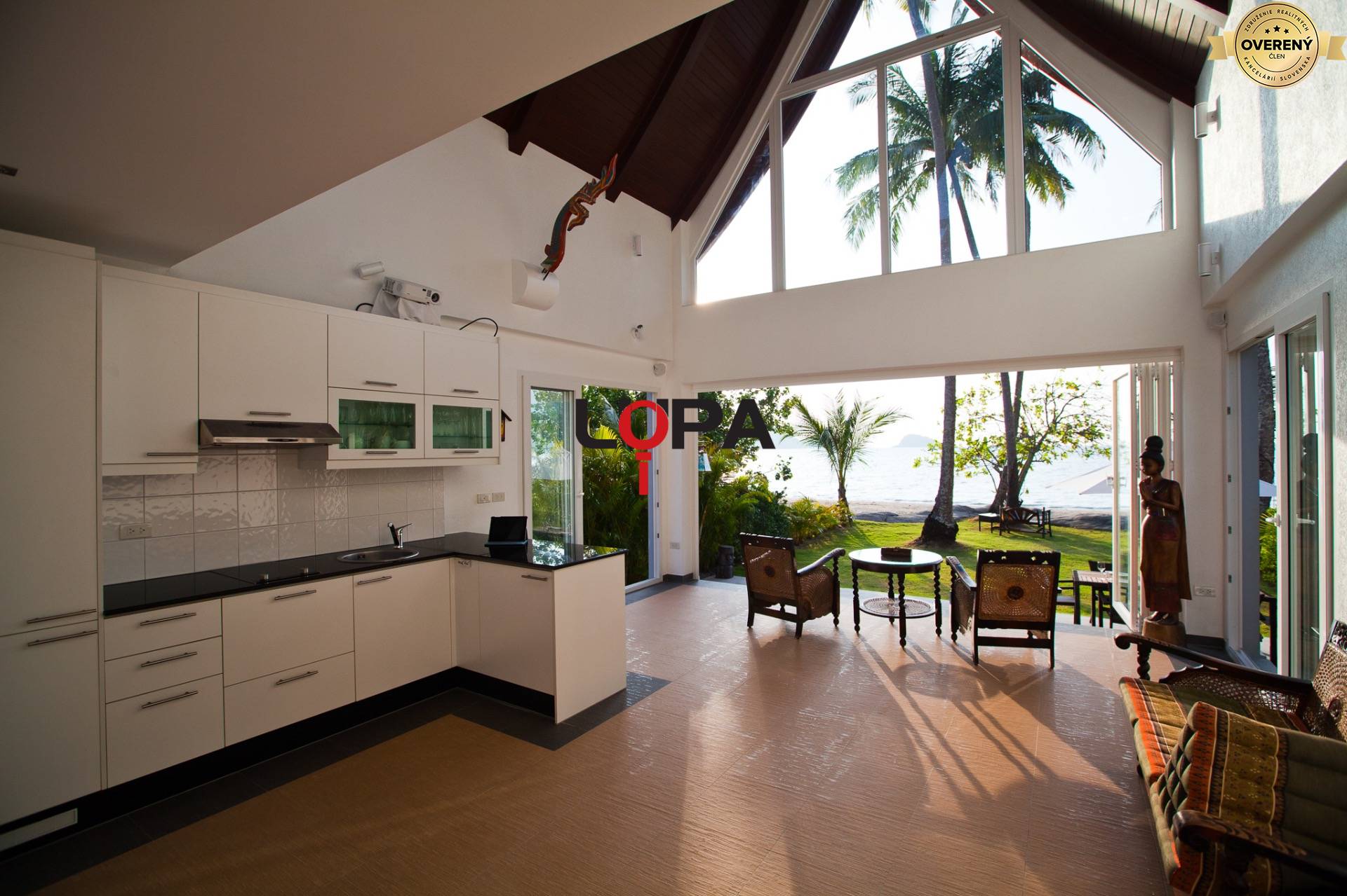 vila 02 pri pláži, s tromi spálňami na ostrove Koh Chang